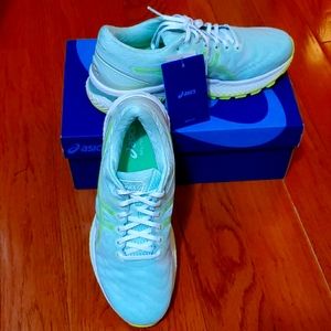 New rare ASICS neon green with yellow logo sneaker